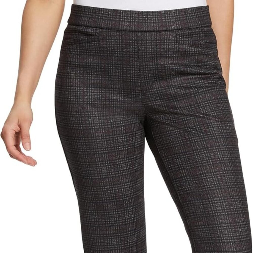 Gloria Vanderbilt Women's Pull on Trouser size 14 Short (28" inseam)